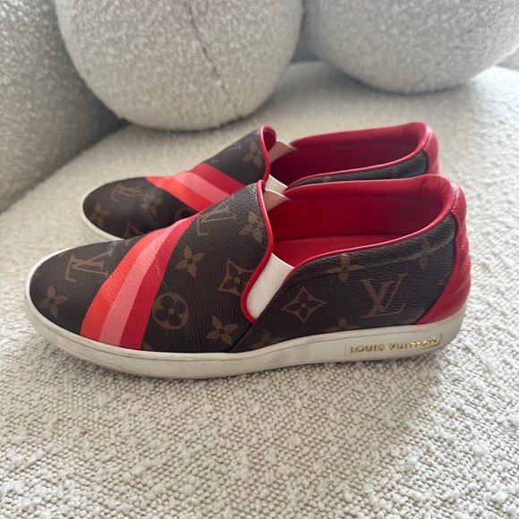 Louis Vuitton sneakers - Picture 2 of 5